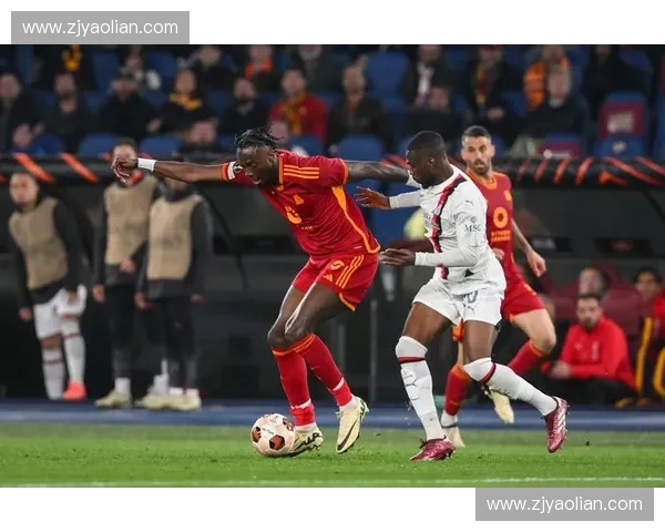 欧联杯四强争夺战激烈升级 谁将问鼎本赛季欧洲足球巅峰荣耀 欧联杯四强争夺战激烈升级 谁将问鼎本赛季欧洲足球巅峰荣耀