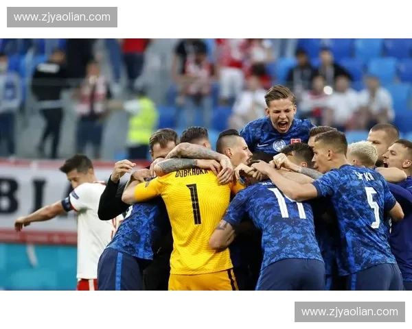 聚焦足球赛红牌风波全景呈现赛场纪律与激情激烈碰撞瞬间精彩画面